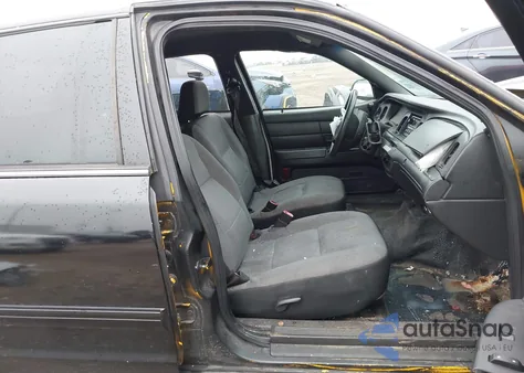 2009 Ford Crown Victoria Police/Police Interceptor z USA, uszkodzony, nr VIN 2FAHP71VX9X145066